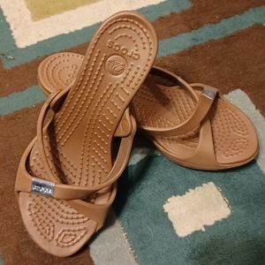 CROCS* sandal heel size 8